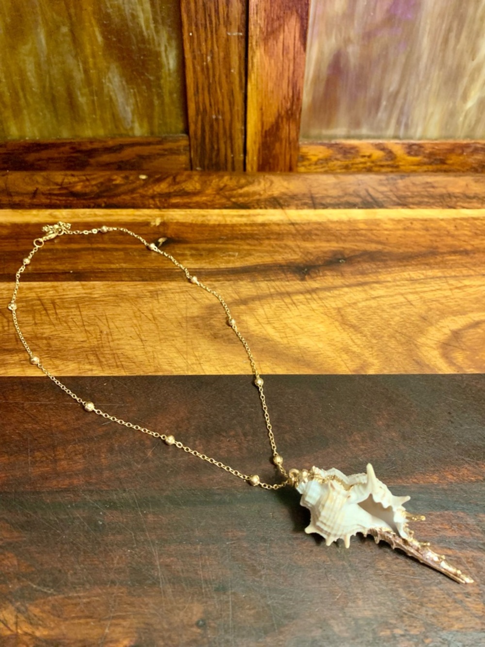 Simple Gold Leaf Natural Shell Necklace Mini Conch Shell - Picture 4 of 7